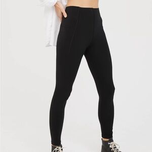 Offline by AERIE Black 7/8 Leggings with pockets size large